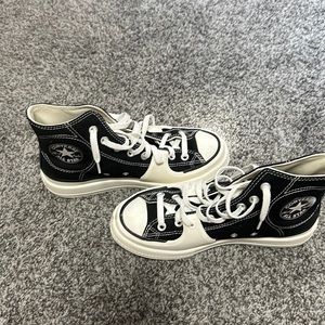 Women’s converse